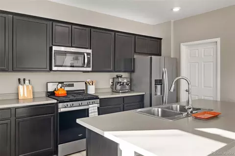 Kitchen - 6724 Fraser Cir, Frederick, CO 80530 photo 2 of 5