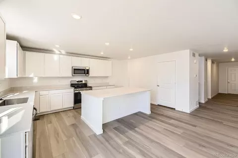 21934 E 39th Ave, Aurora, CO 80019 photo 4