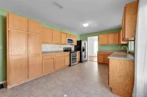 5103 Perth Ct, Denver, CO 80249 photo 11