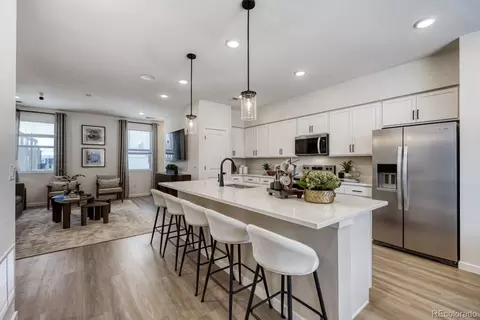 9200 E 47th Ave Cir #202, Denver, CO 80238