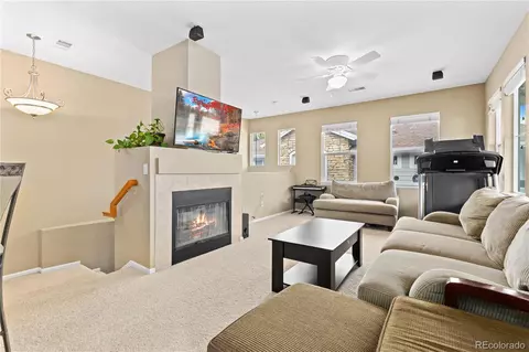 32 Whitehaven Cir, Highlands Ranch, CO 80129