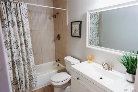 21537 E Powers Ln, Centennial, CO 80015 photo 9