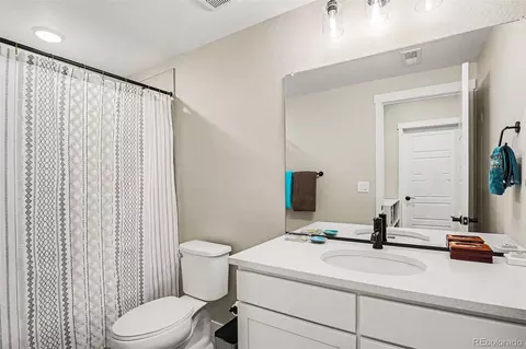 9958 E 63rd Pl, Denver, CO 80238 photo 17
