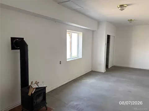 Living - 135 Navajo Trl, Hartsel, CO 80449 photo 4 of 4