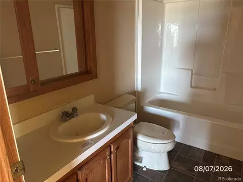 Bath - 135 Navajo Trl, Hartsel, CO 80449 photo 2 of 2