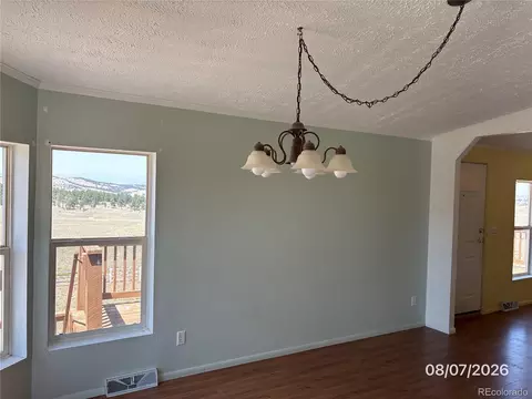 Living - 135 Navajo Trl, Hartsel, CO 80449 photo 3 of 4