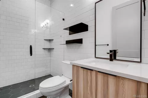 Bath - 959 S Vine St, Denver, CO 80209 photo 8 of 8