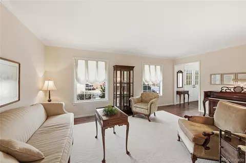 Living - 6230 E Jamison Cir S, Centennial, CO 80112 photo 2 of 4