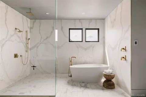 Bath - 2531 Southwind Rd, Berthoud, CO 80513 photo 1 of 9