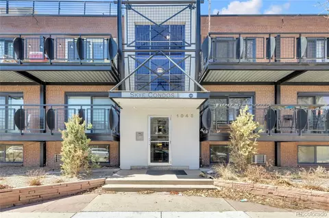 1045 N Clarkson St #207, Denver, CO 80218