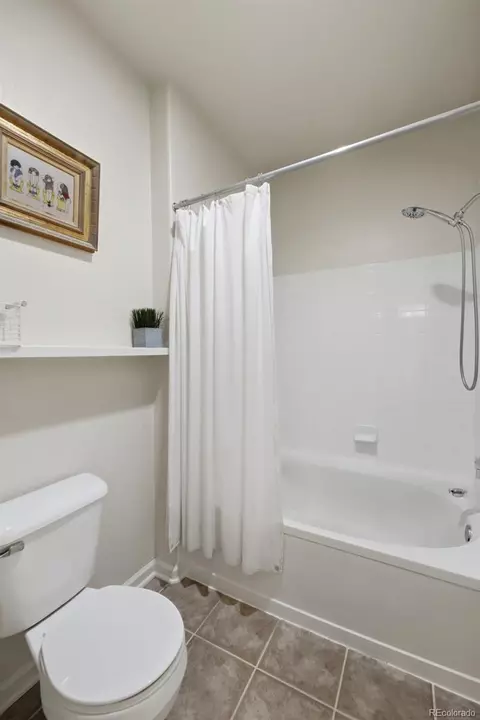 Bath - 540 Mohawk Dr #15, Boulder, CO 80303 photo 3 of 4