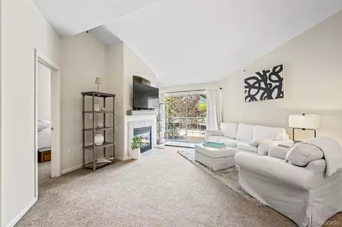 Living - 540 Mohawk Dr #15, Boulder, CO 80303 photo 1 of 5