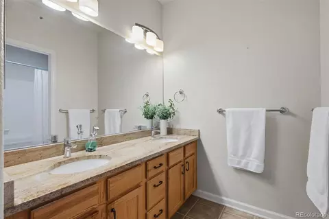 Bath - 540 Mohawk Dr #15, Boulder, CO 80303 photo 1 of 4