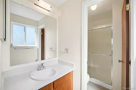 Bath - 4292 E 126th Pl, Thornton, CO 80241 photo 1 of 2