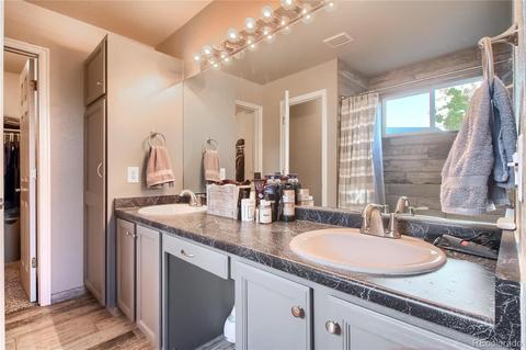 3197 E 105th Pl, Northglenn, CO 80233 photo 17