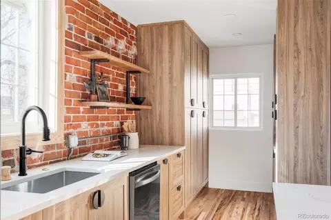 2809 Forest St, Denver, CO 80207 photo 9