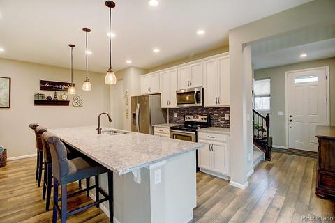 10739 E 25th Dr, Aurora, CO 80010 photo 9