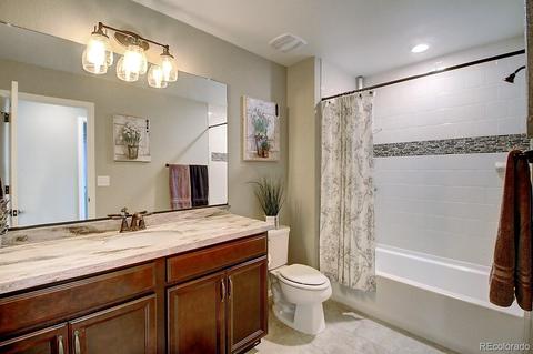 10739 E 25th Dr, Aurora, CO 80010 photo 6