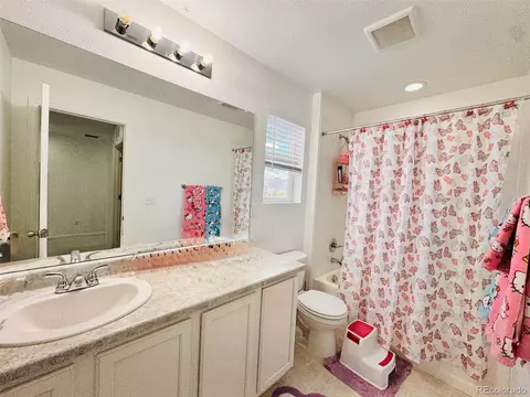 Bath - 21073 E Tufts Ave, Aurora, CO 80015 photo 4 of 4