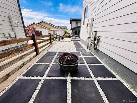 Exterior - 21073 E Tufts Ave, Aurora, CO 80015 photo 5 of 6