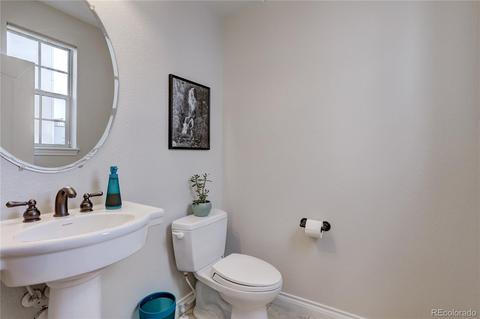 8755 E 29th Pl, Denver, CO 80238 photo 14