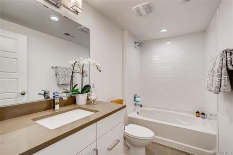 6830 E Lowry Blvd, Denver, CO 80230 photo 14