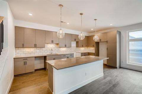 6830 E Lowry Blvd, Denver, CO 80230 photo 2