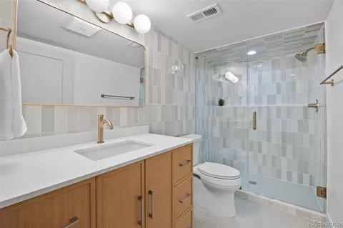 Bath - 7663 S Grape St, Centennial, CO 80122 photo 8 of 8