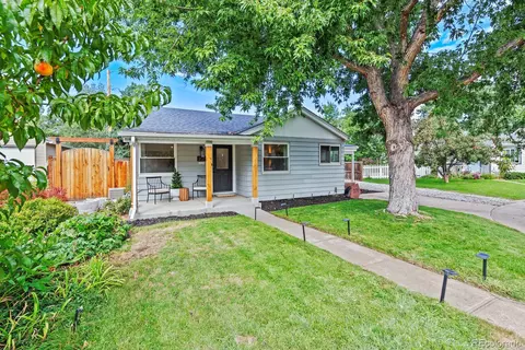 2171 W Fair Cir, Littleton, CO 80120