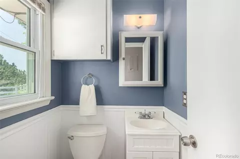 Bath - 1622 Elder Ave, Greeley, CO 80631 photo 1 of 3