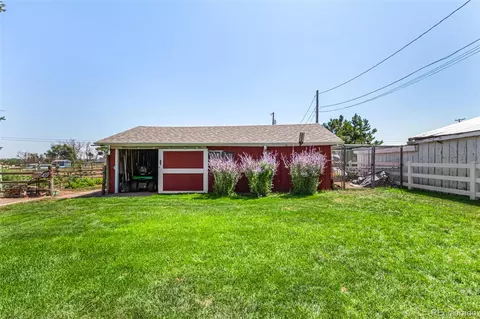 Exterior - 1622 Elder Ave, Greeley, CO 80631 photo 8 of 9