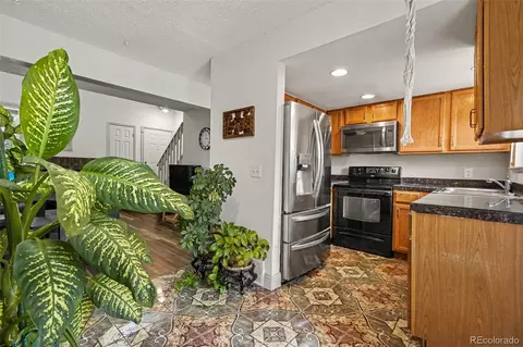 Kitchen - 11576 E Bayaud Dr, Aurora, CO 80012 photo 1 of 3