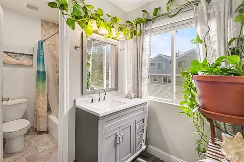 Bath - 11576 E Bayaud Dr, Aurora, CO 80012 photo 1 of 3