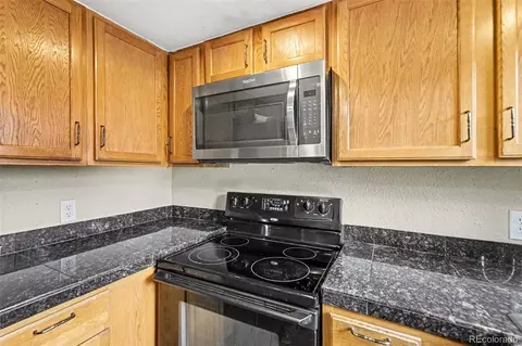 Kitchen - 11576 E Bayaud Dr, Aurora, CO 80012 photo 3 of 3