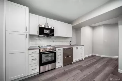 Kitchen - 19062 E Powers Pl, Aurora, CO 80015 photo 5 of 5