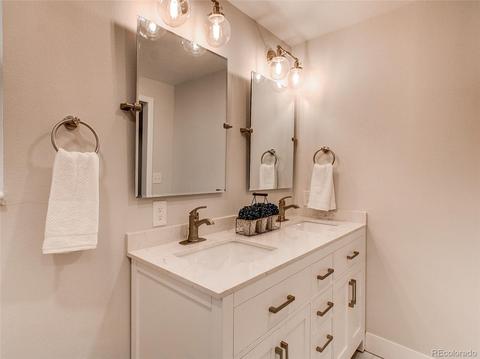 3510 S Ivanhoe St, Denver, CO 80237 photo 18