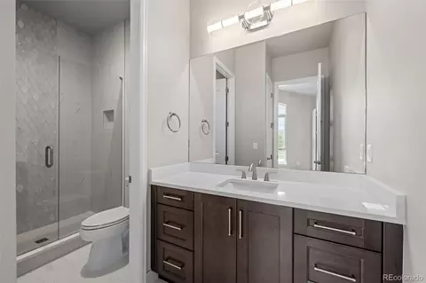 Bath - 5357 Soledad Cir, Parker, CO 80134 photo 6 of 9