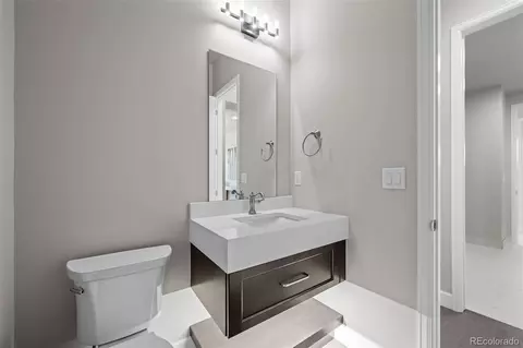 Bath - 5357 Soledad Cir, Parker, CO 80134 photo 7 of 9