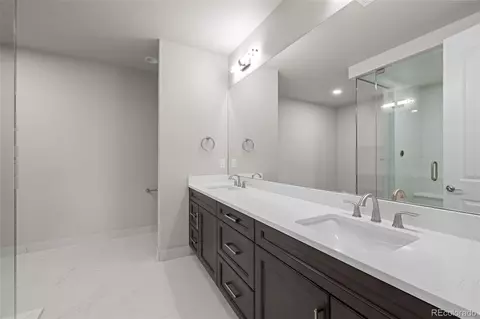 Bath - 5357 Soledad Cir, Parker, CO 80134 photo 8 of 9