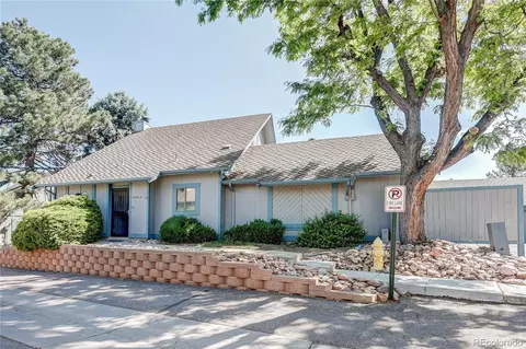 2490 S Worchester Ct #A, Aurora, CO 80014