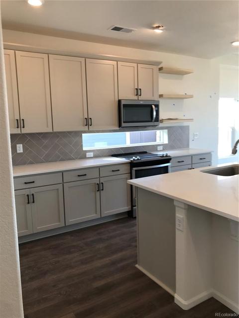 21711 E 50th Dr, Aurora, CO 80019 photo 2