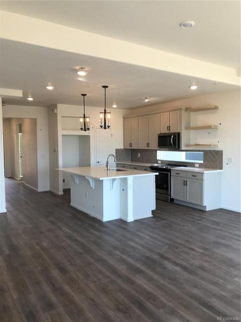 21711 E 50th Dr, Aurora, CO 80019 photo 3