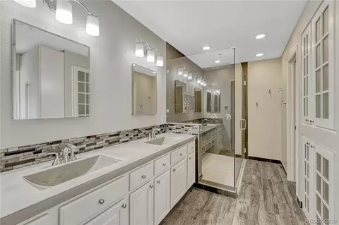 Bath - 8016 E Fairmount Dr, Denver, CO 80230 photo 3 of 5