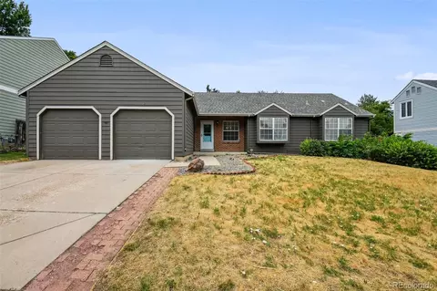 5559 E Briarwood Cir, Centennial, CO 80122