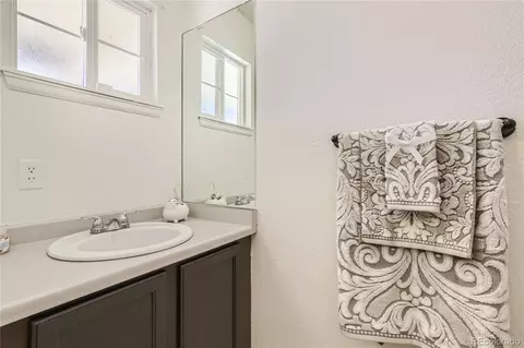 19067 E Carmel Dr, Aurora, CO 80011 photo 7