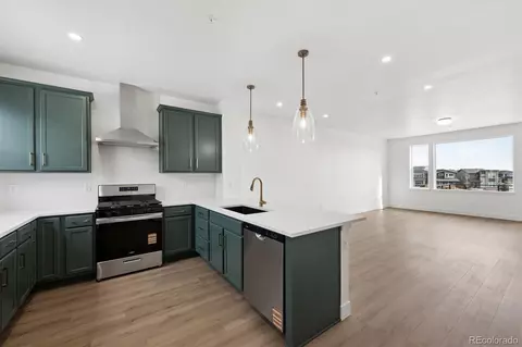 Kitchen - 2658 W 68th Ave, Westminster, CO 80221 photo 4 of 4