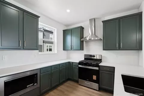 Kitchen - 2658 W 68th Ave, Westminster, CO 80221 photo 3 of 4