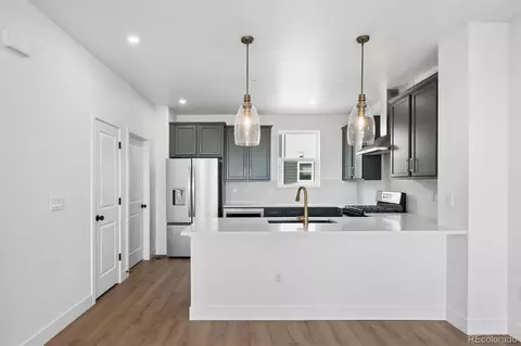 Kitchen - 2658 W 68th Ave, Westminster, CO 80221 photo 2 of 4