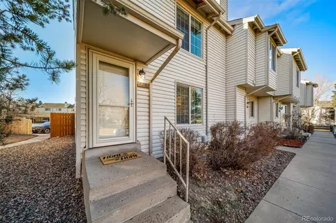4137 S Mobile Cir #E, Aurora, CO 80013