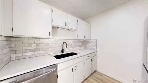 Kitchen - 1800 Ionic Dr #C, Lafayette, CO 80026 photo 3 of 3